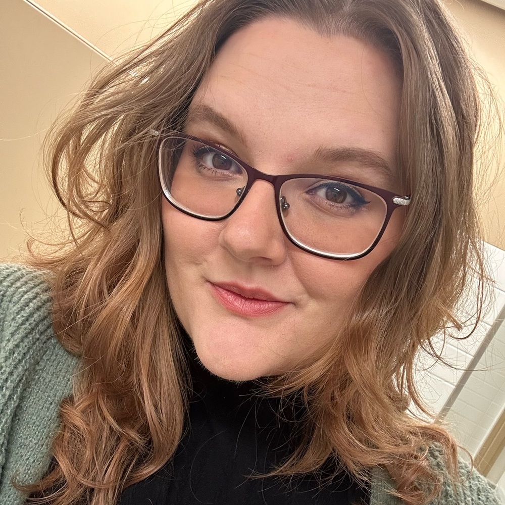 Meet your Posher, Codi-ann